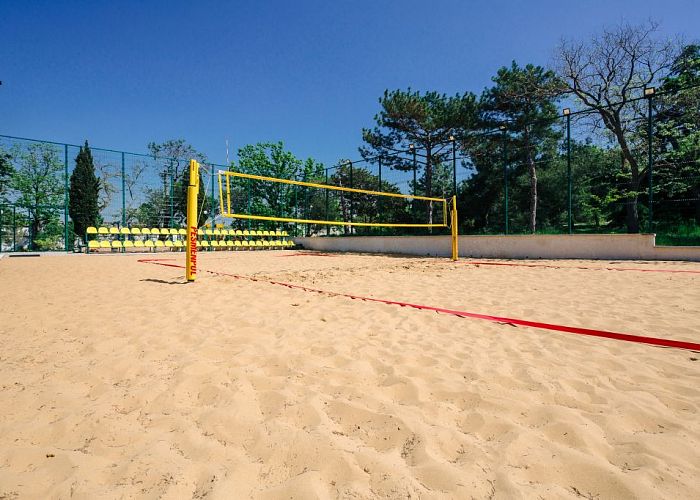 Пляжный волейбол в парк-отеле "Песочная Бухта"